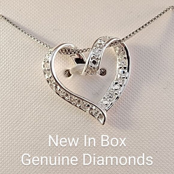Sterling Ribbon Genuine Diamond Heart Pendant Necklace - New in Box - Picture 1 of 4